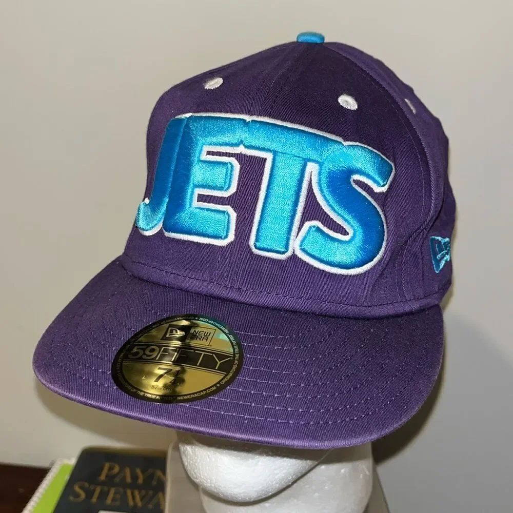 New Era Winnipeg Jets RARE NHL Spell out Blue Purple Fitted Cap Hat 7 1/4 Shoes
